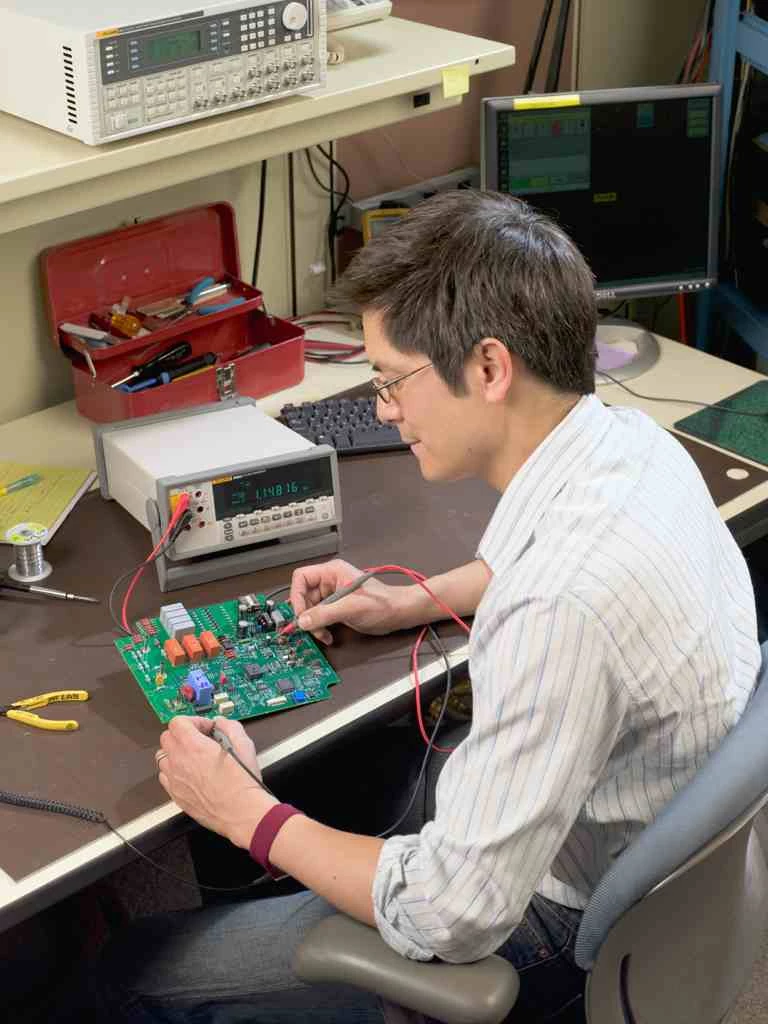 Fluke 8808A 240V Multimètre 5,5 Chiffres 6 Fluke 8808A 240V Multimètre 5,5 Chiffres – Image 4