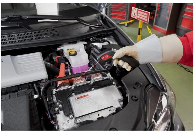 Facom Hygromètre Et Pyromètre DX.T100PB Thermomètre à Infrarouge -60 °C à 600 °C 4 Facom Hygromètre Et Pyromètre DX.T100PB Thermomètre à Infrarouge -60 °C à 600 °C – Image 2