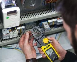 Stanley FMHT82564-0 Multimètre Numérique FATMAX® Ammeter Smart -D’appareils de mesure Soldes fmht82564 0 multimetre numerique fatmaxr ammeter smart 3