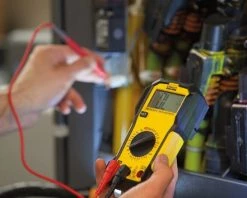 Stanley FMHT82565-0 FATMAX® Multimètre Numérique 10 Stanley FMHT82565-0 FATMAX® Multimètre Numérique -D’appareils de mesure Soldes fmht82565 0 fatmaxr multimetre numerique 3