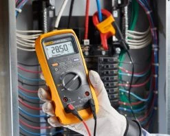 Fluke Multimètre Numérique 87VMAX TRMS 8 Fluke Multimètre Numérique 87VMAX TRMS -D’appareils de mesure Soldes multimetre numerique 87vmax trms 2